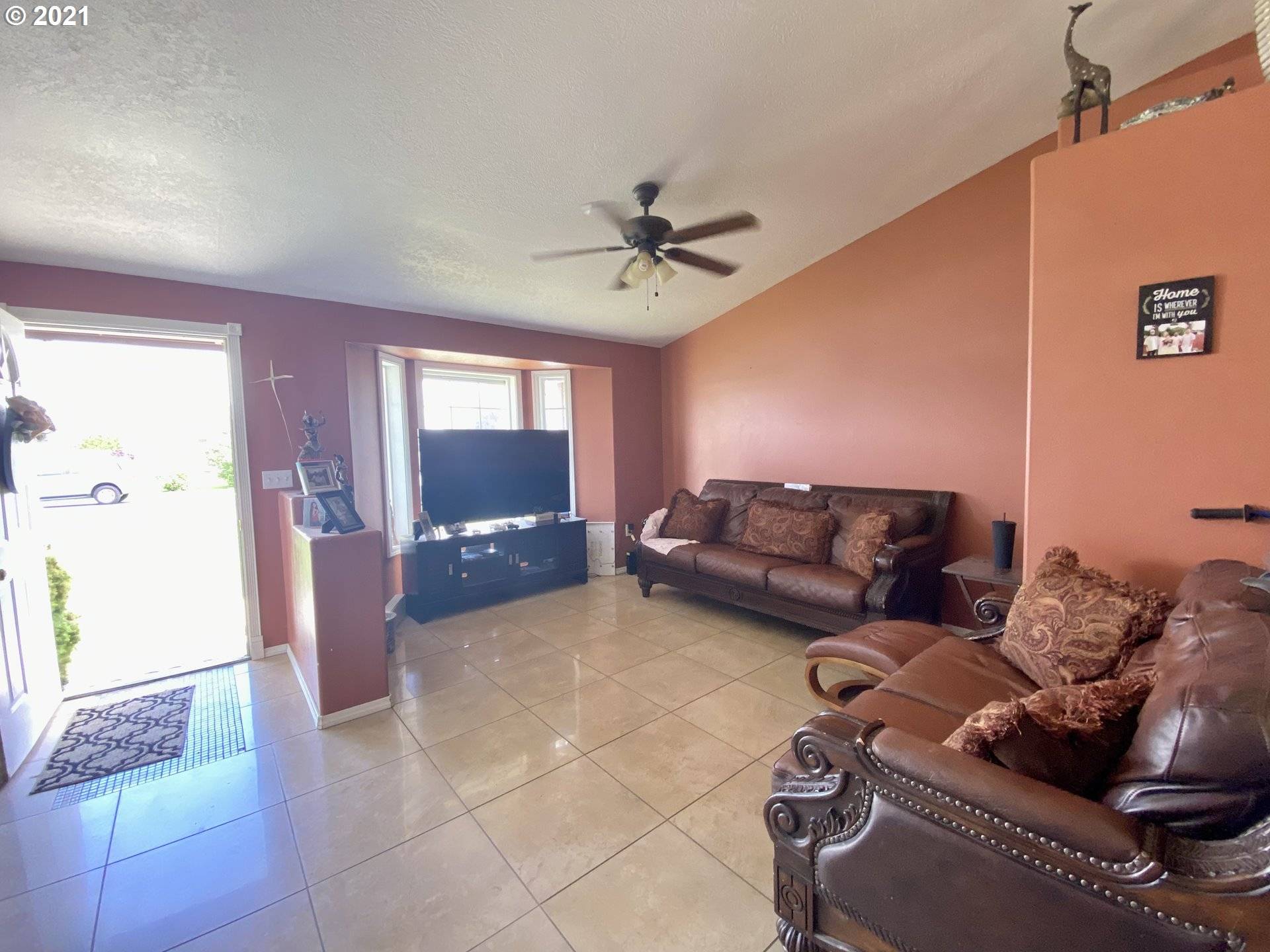 1130 S Rose PL, Othello, WA 99344