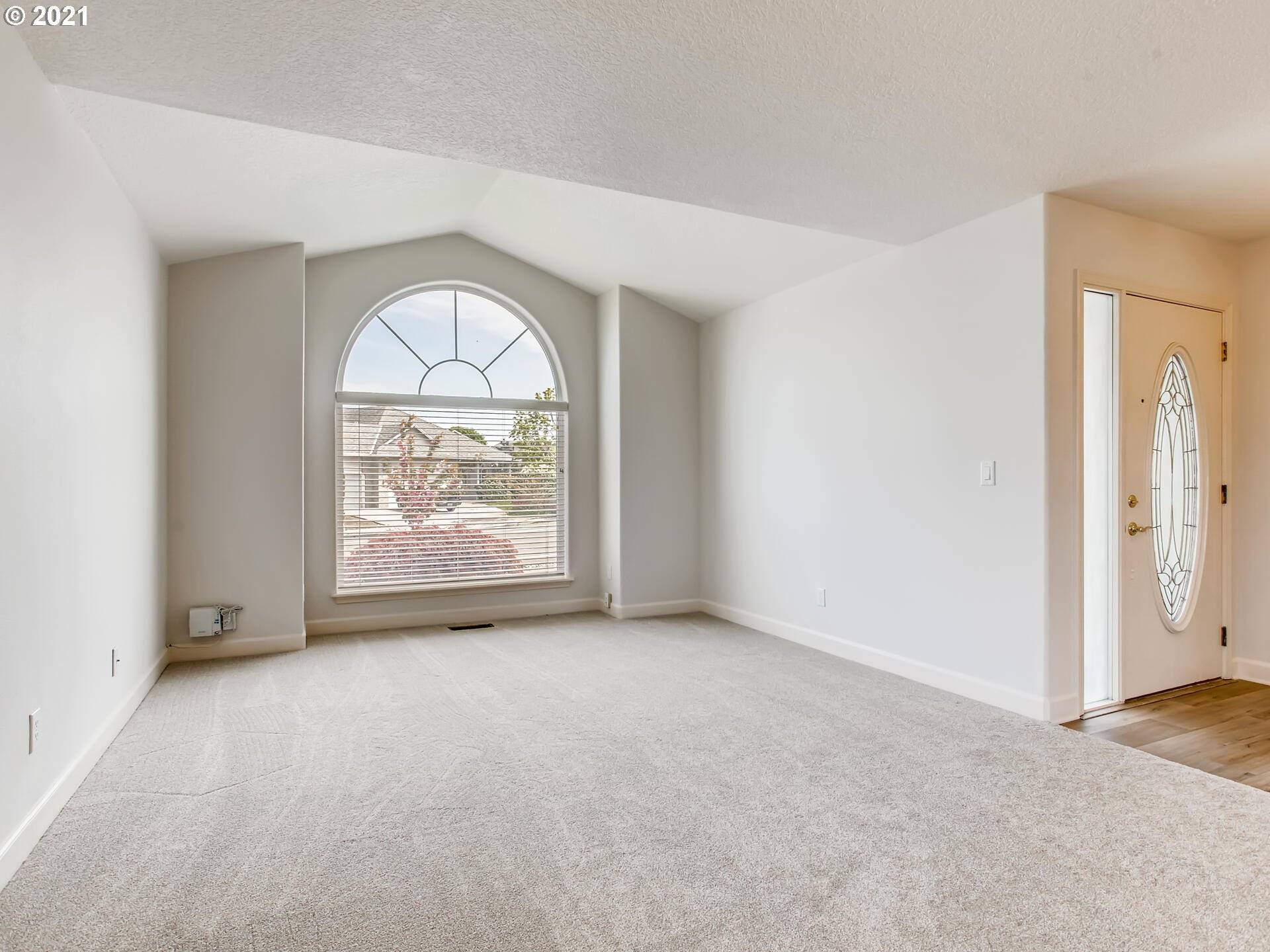 Fairview, OR 97024,3797 NE FAIRVIEW LAKE WAY