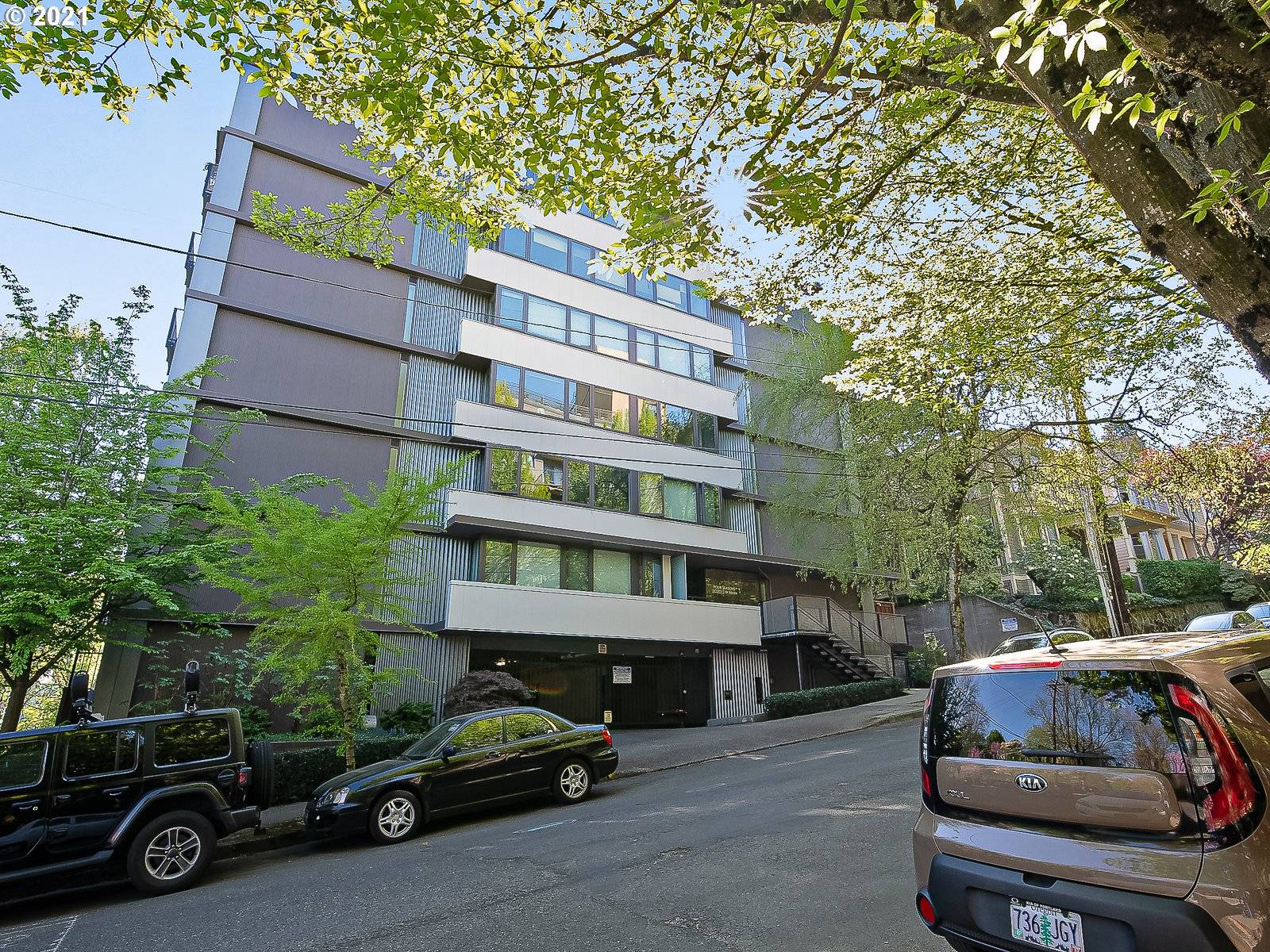 Portland, OR 97205,2020 SW MAIN ST #501