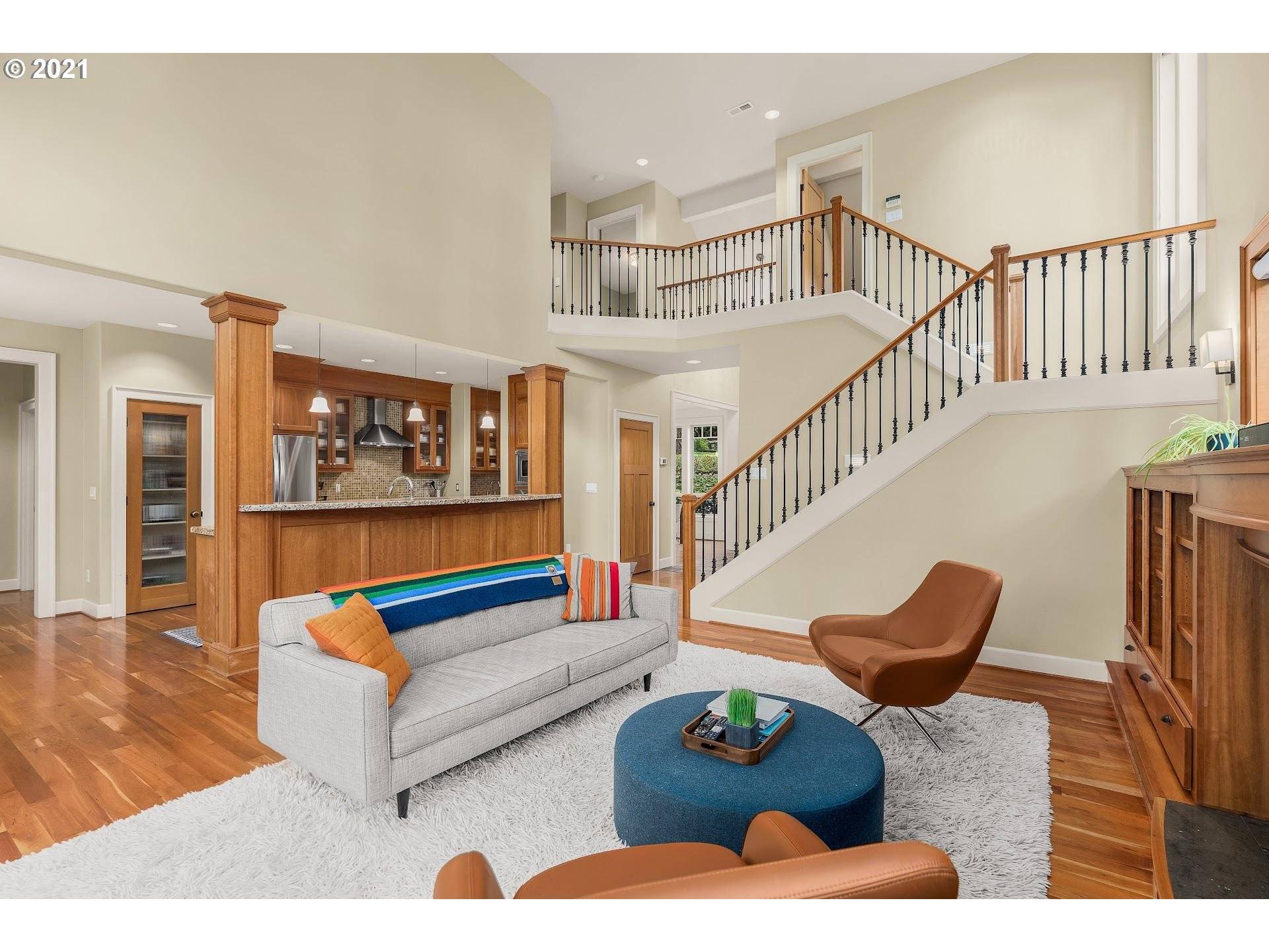 Portland, OR 97239,5663 SW MENEFEE DR