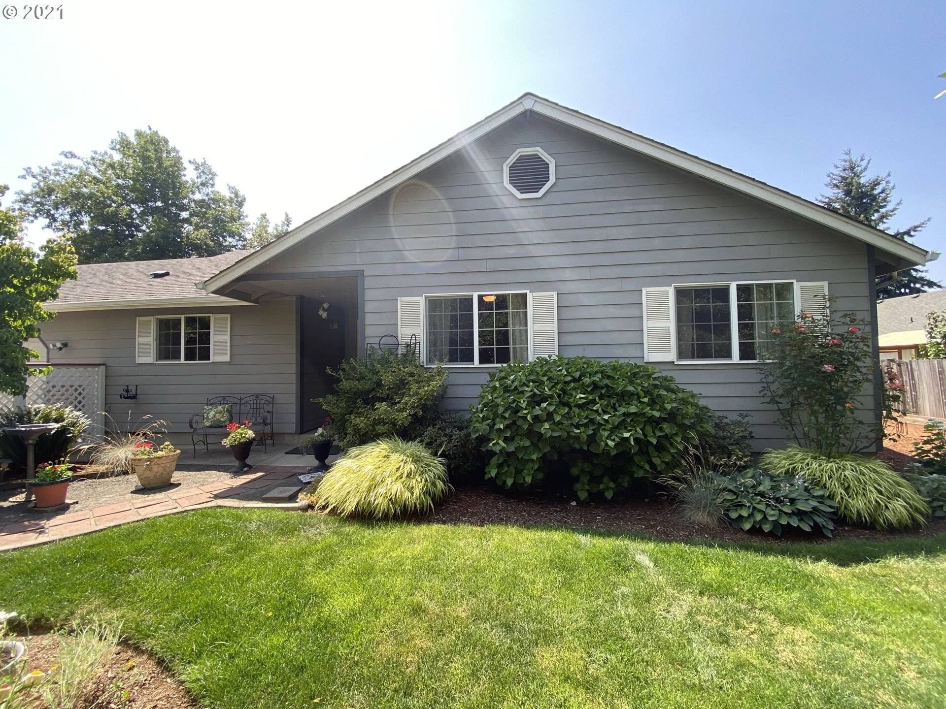 Creswell, OR 97426,567 N 1ST ST