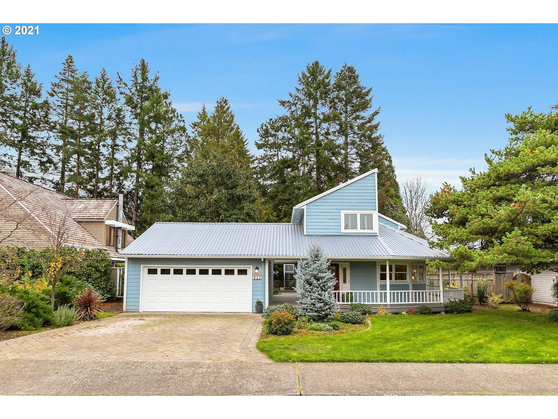 Hillsboro, OR 97124,522 NE GERALDINE DR