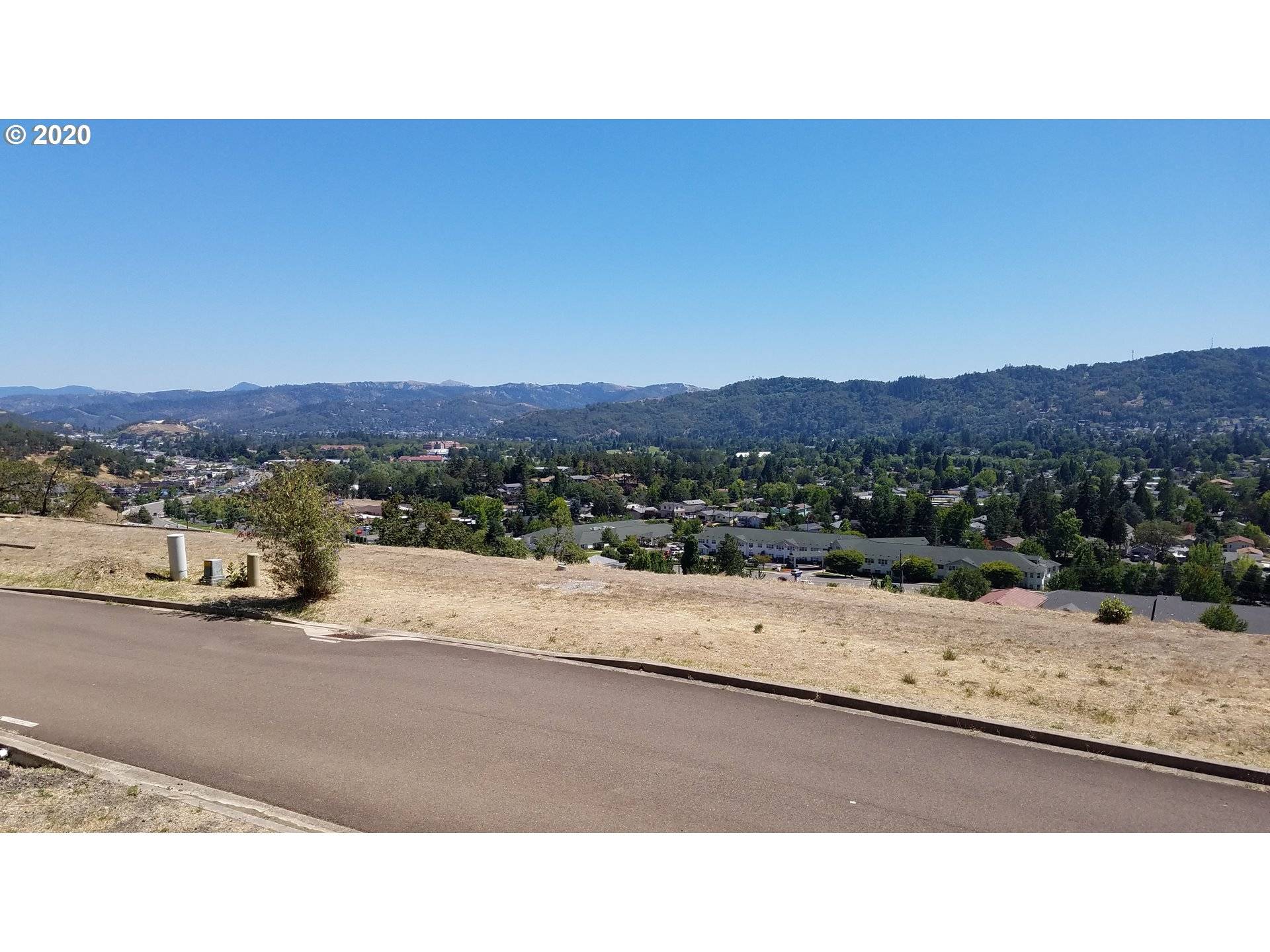 Roseburg, OR 97471,1972 NW WAREWOOD TERRACE CT #Lot14