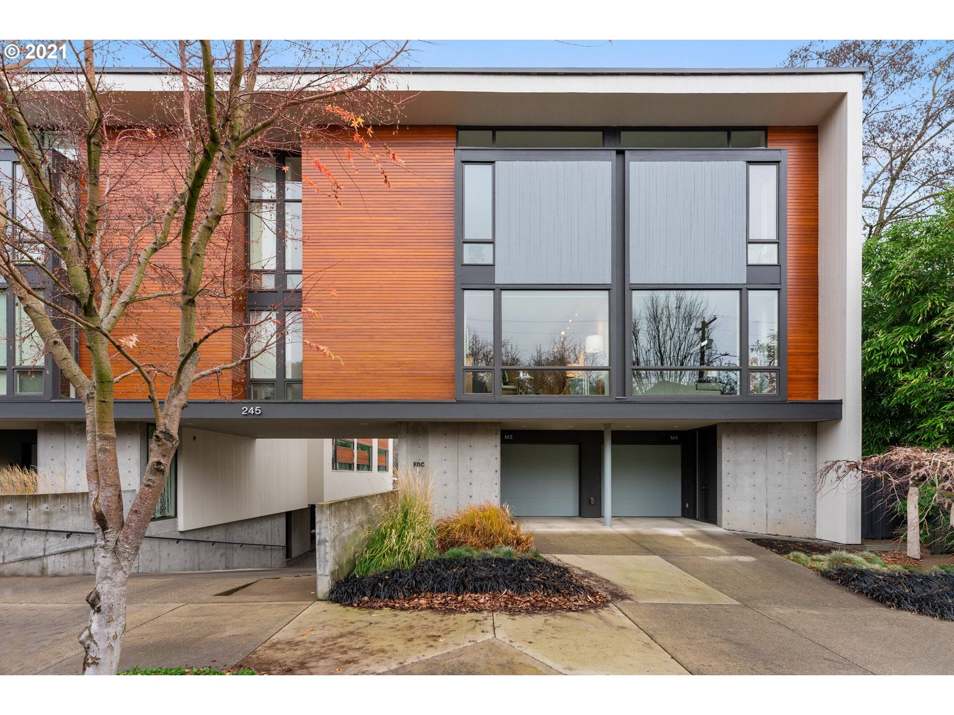 Portland, OR 97201,245 SW MEADE ST #M3