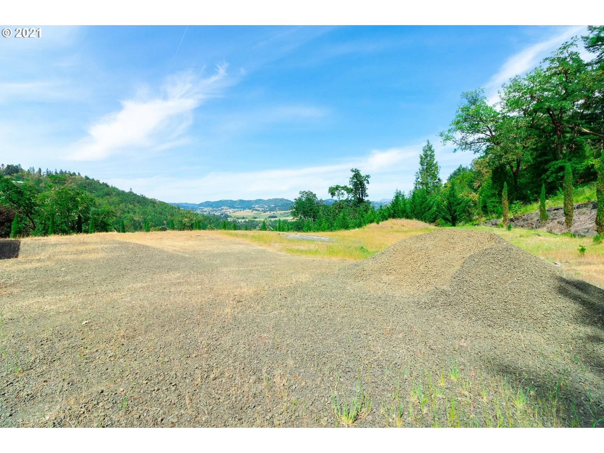 Roseburg, OR 97471,205 SUMMIT RIDGE LN #3