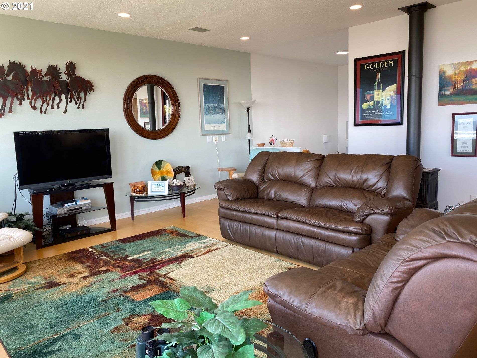 Waldport, OR 97394,3018 NW HIDDEN LAKE DR