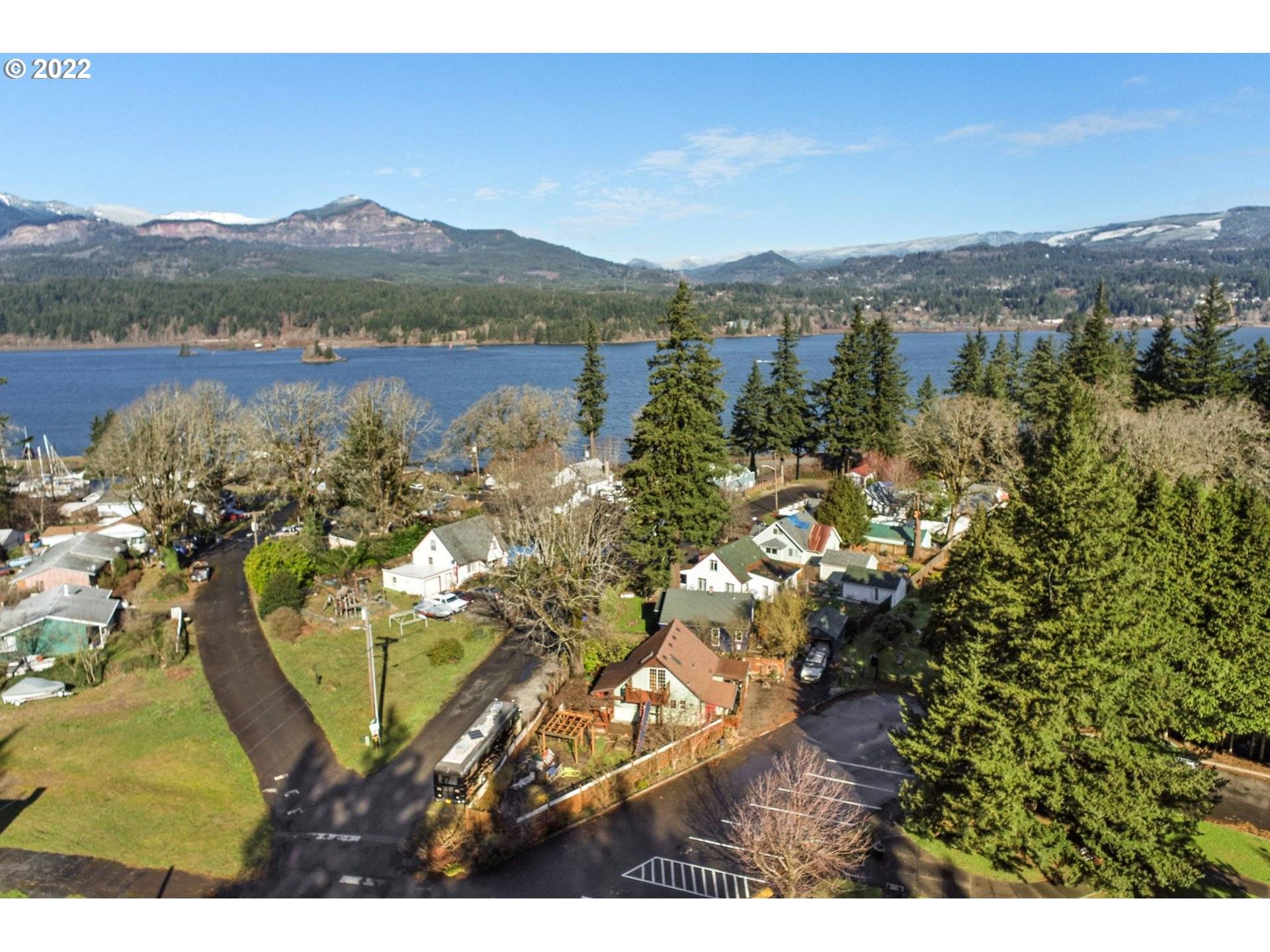 Cascade Locks, OR 97014,14 LAKESIDE AVE