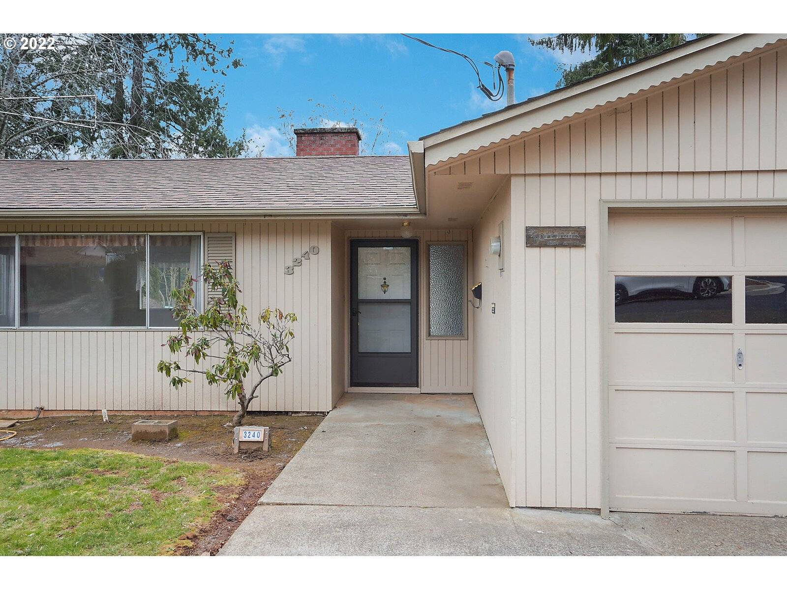 Salem, OR 97302,3240 S EARHART ST