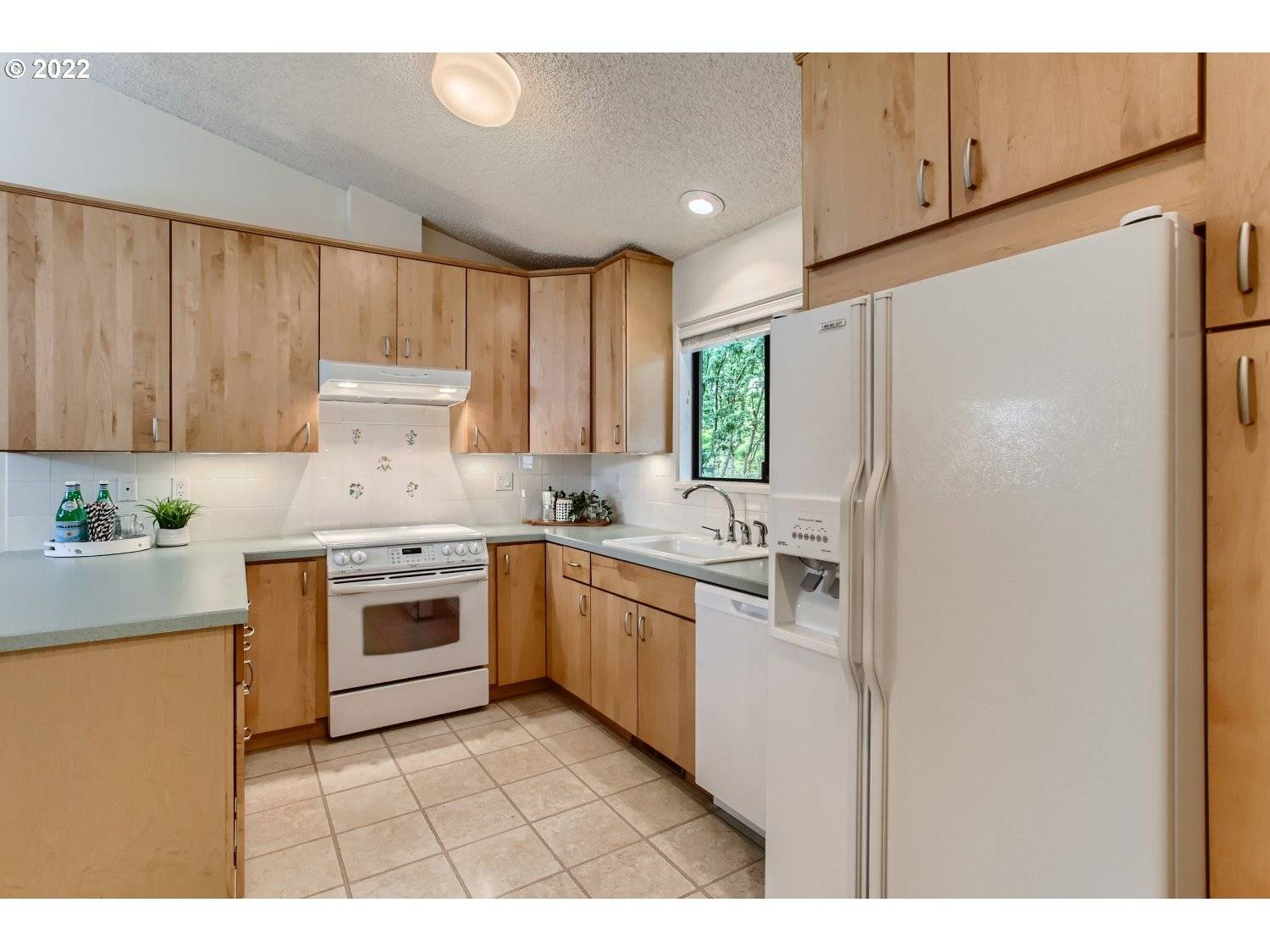 Portland, OR 97219,4620 SW CALDEW ST #C