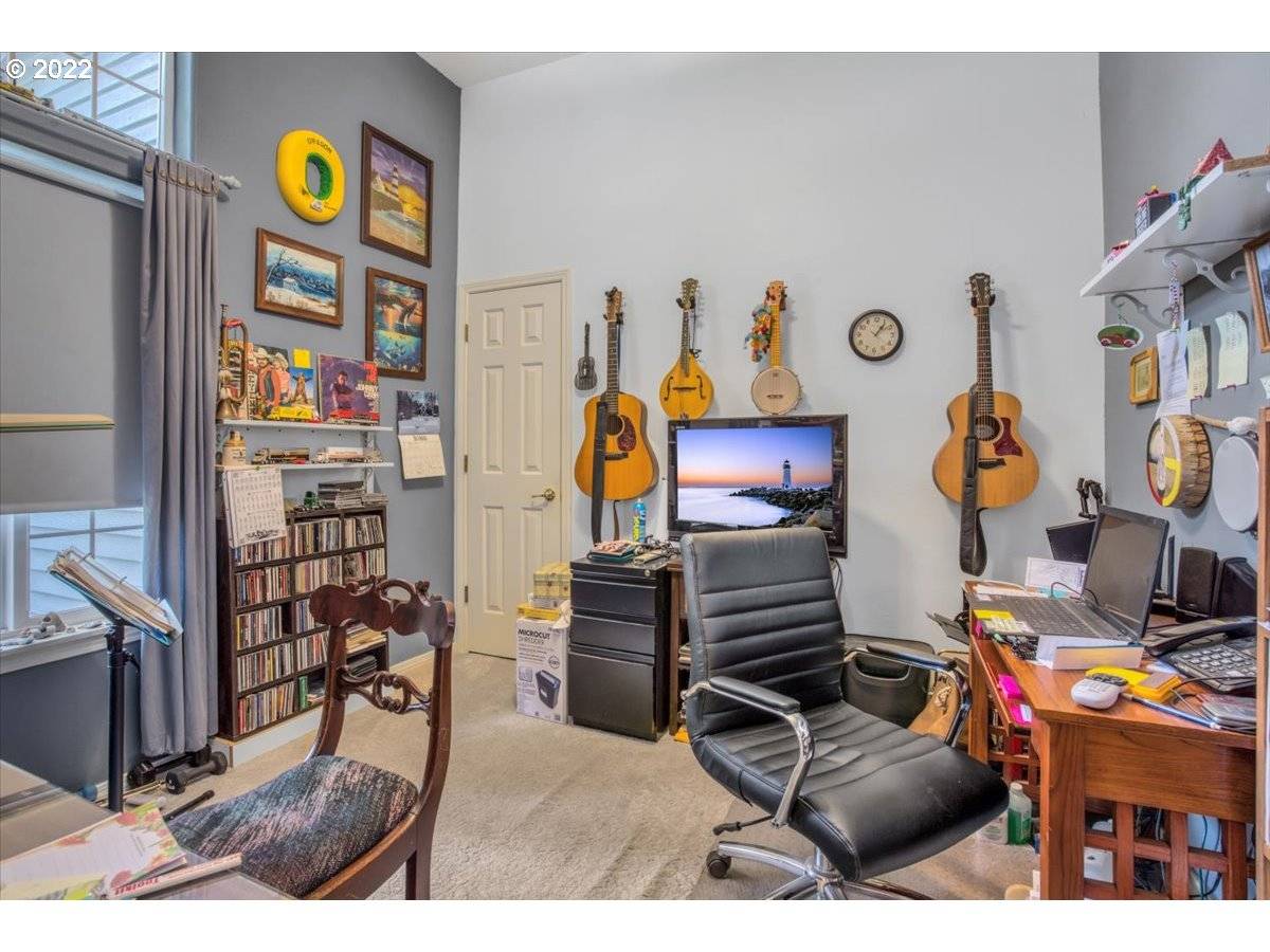 Dallas, OR 97338,671 SW WYATT ST