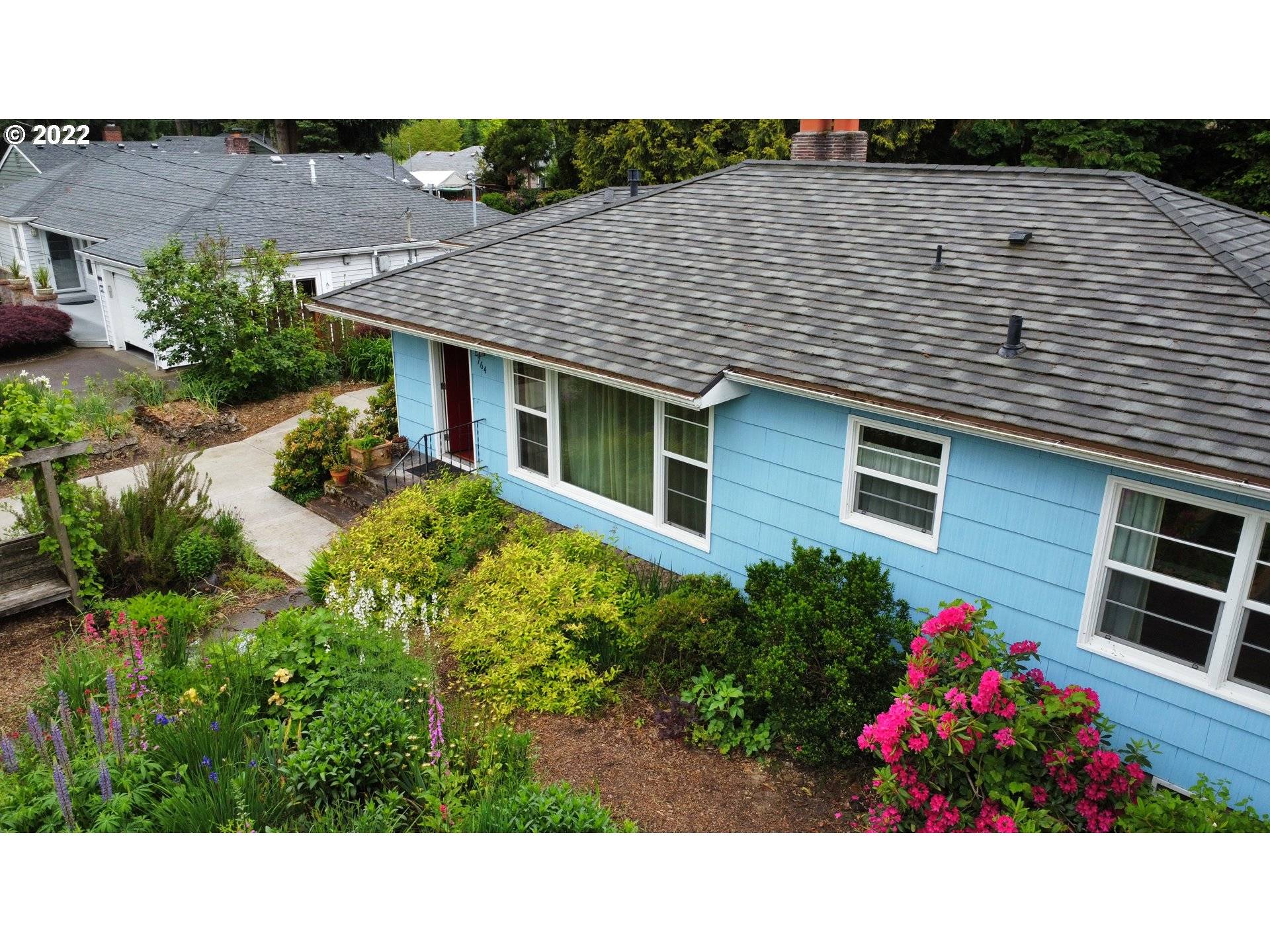 Hillsboro, OR 97124,764 NE BIRCHWOOD DR