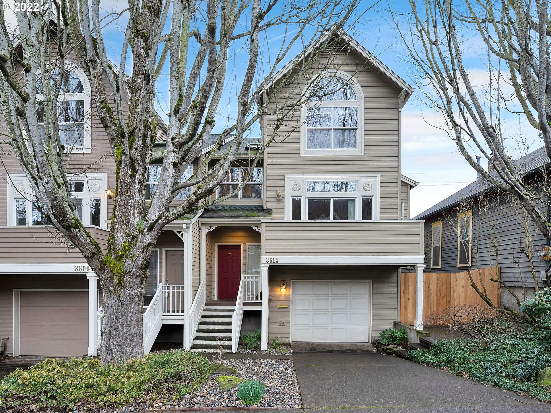 Portland, OR 97239,3614 S CORBETT AVE