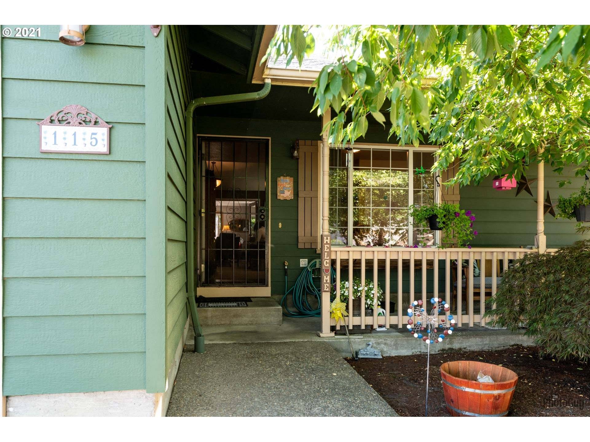 Creswell, OR 97426,115 ASH GROVE CT
