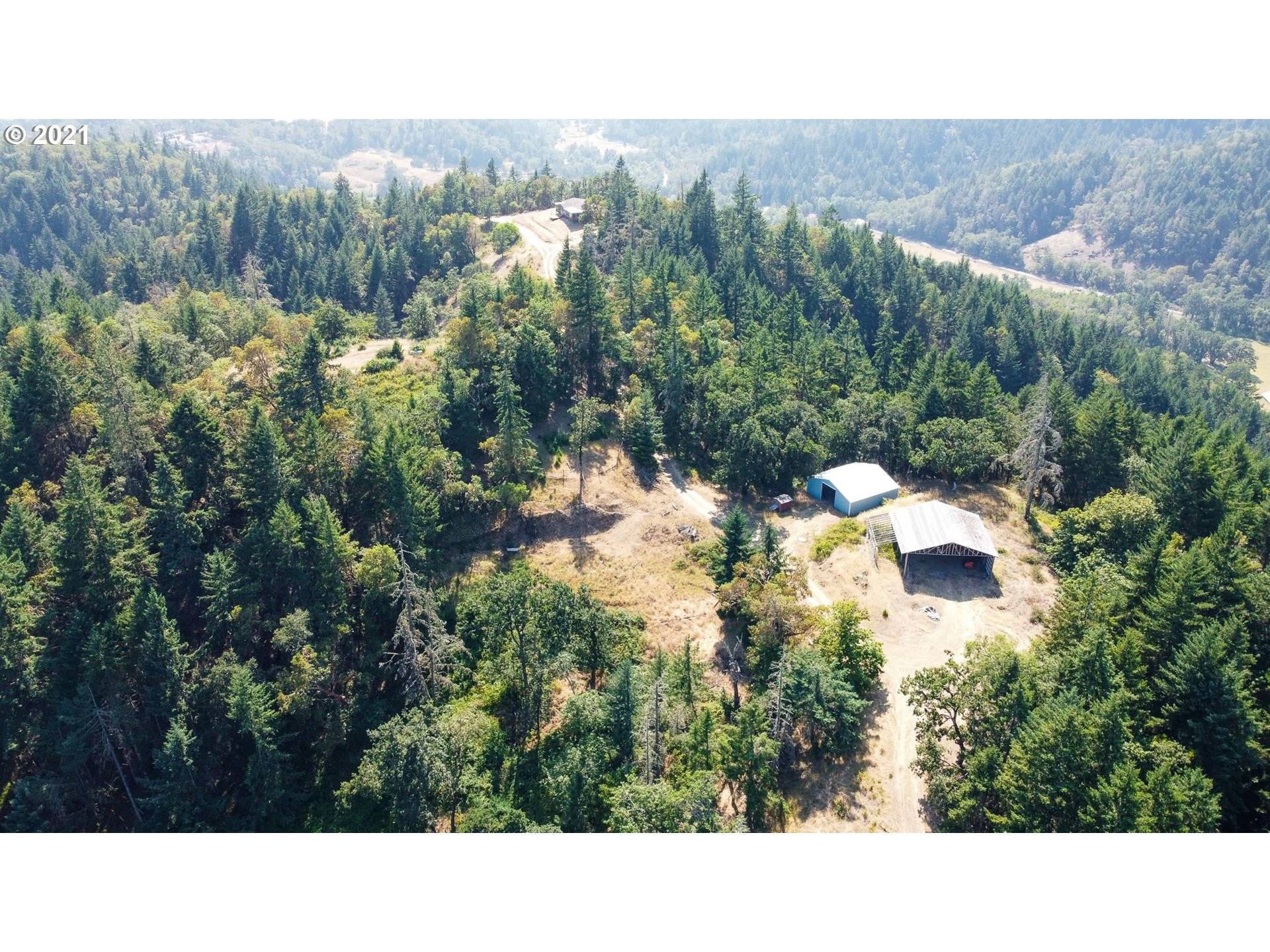 Roseburg, OR 97471,680 KLAHOWYA LN