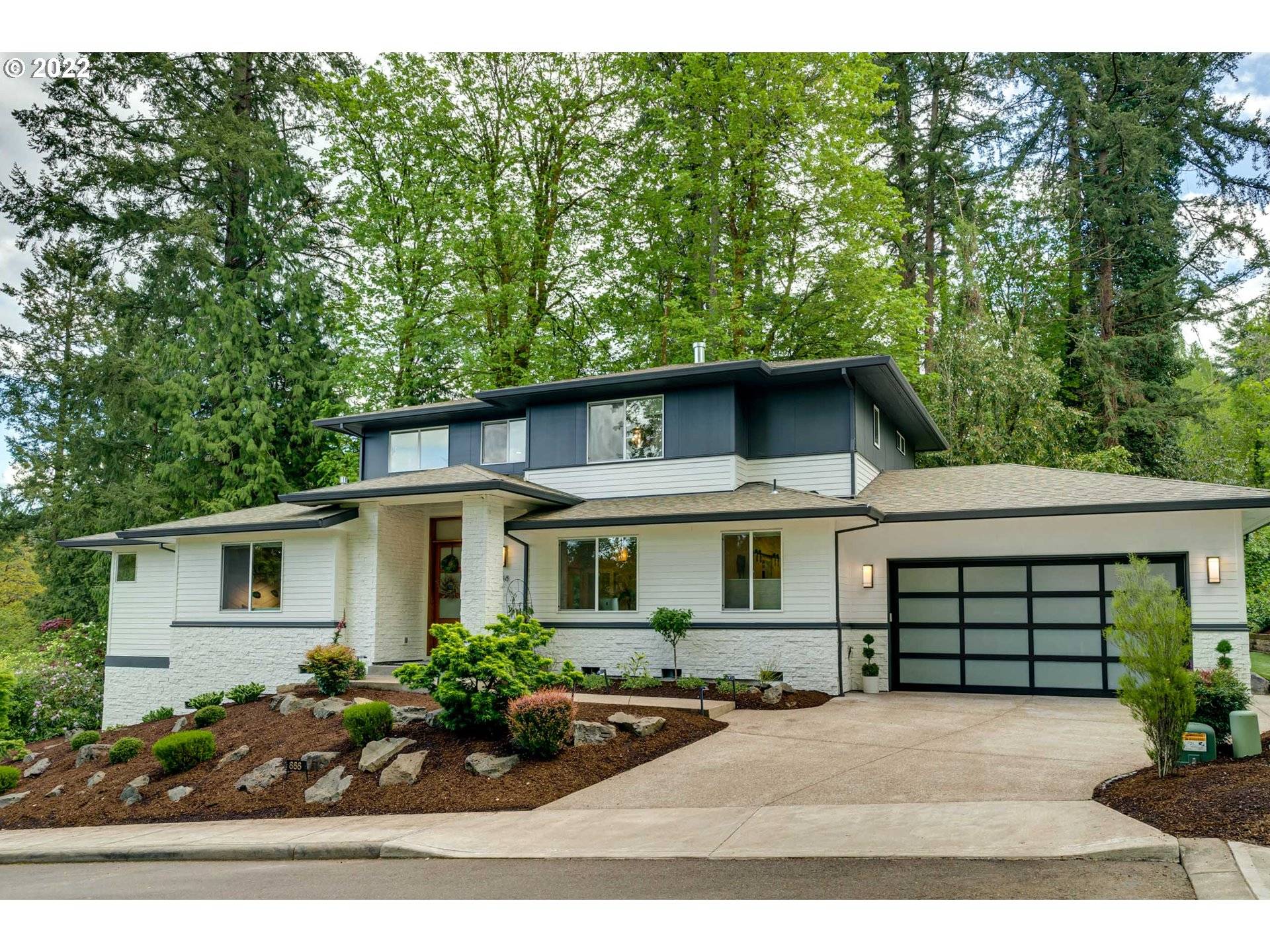 Portland, OR 97219,888 SW TRILLIUM LN