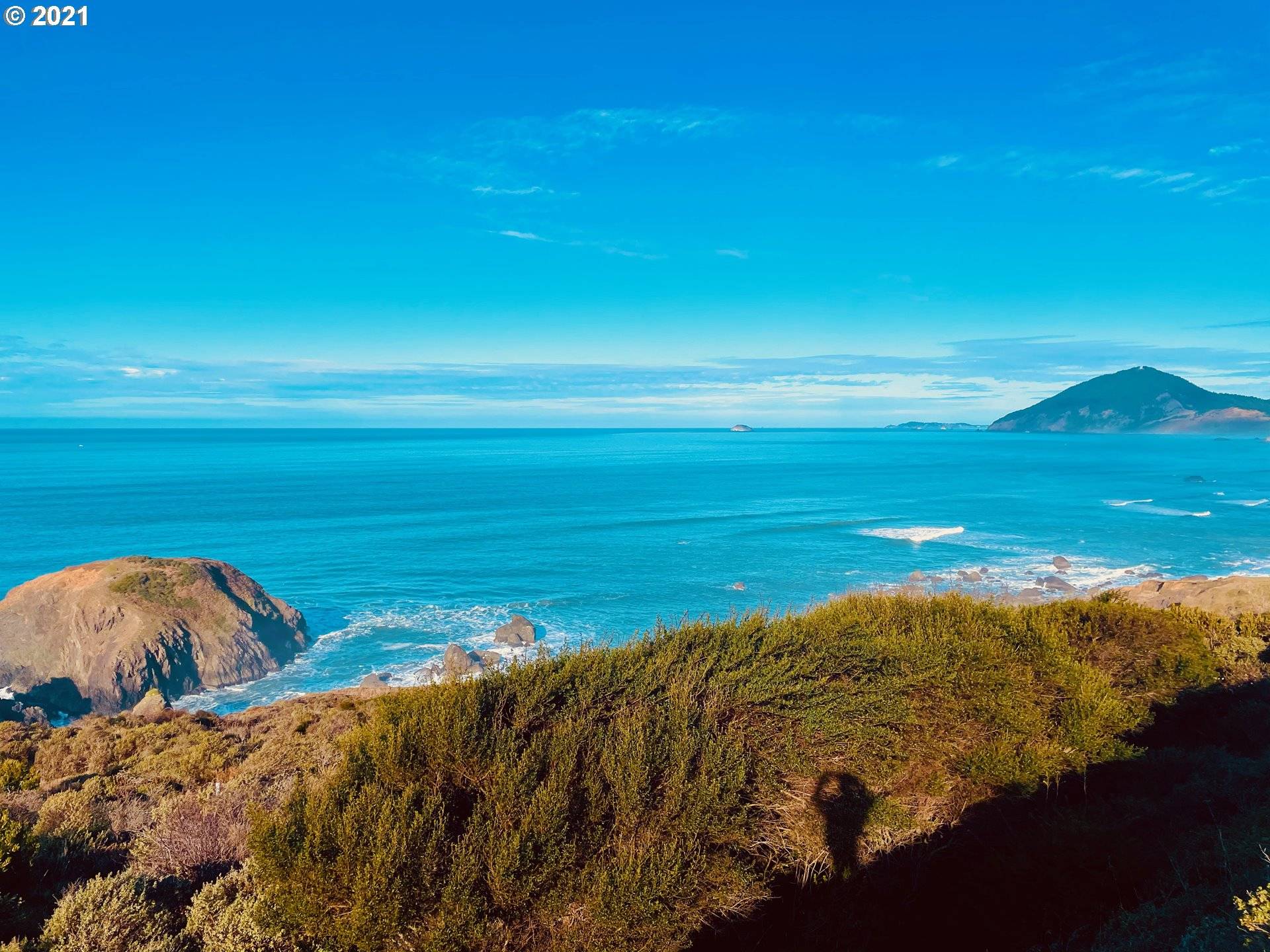 HWY 101, Gold Beach, OR 97444