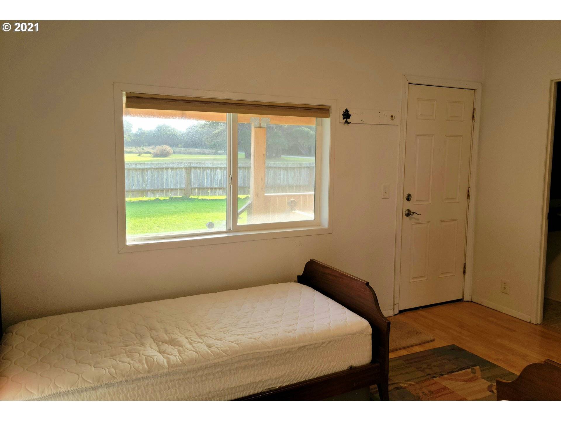 855 12TH CT SW, Bandon, OR 97411