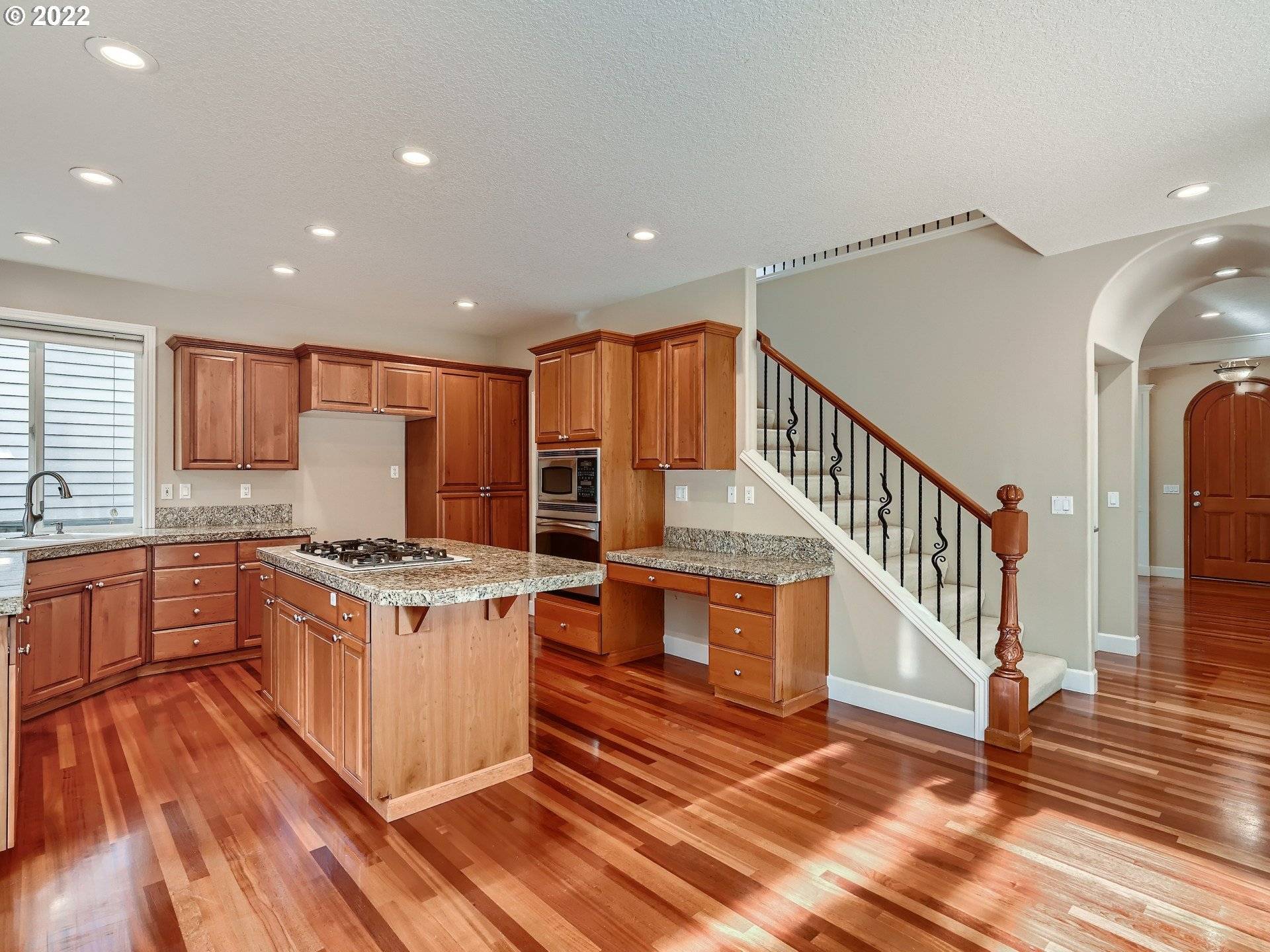 Portland, OR 97229,13696 NW STONEBRIDGE DR