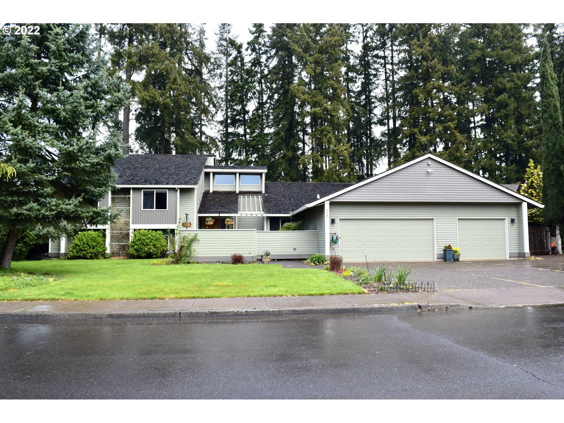 Beaverton, OR 97006,948 NW 170TH DR