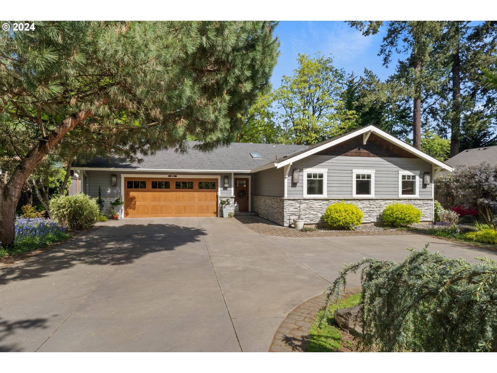 Lake Oswego, OR 97035,16056 REESE RD