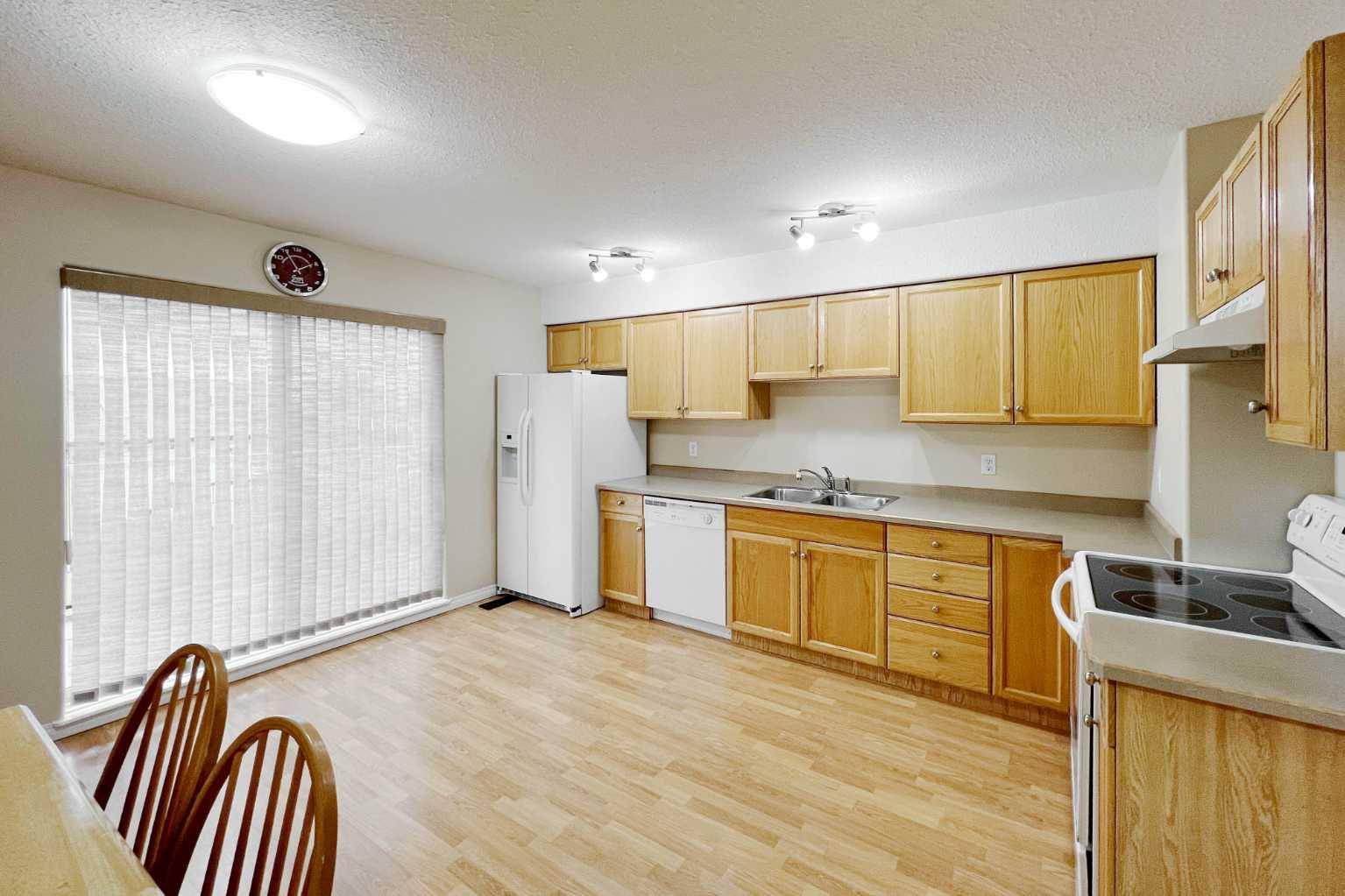 Fort Mcmurray, AB T9H 5N9,123 Arabian DR #102