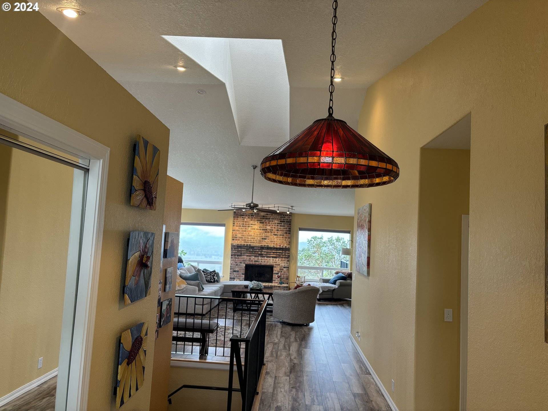 Roseburg, OR 97471,243 RIDGECREST DR