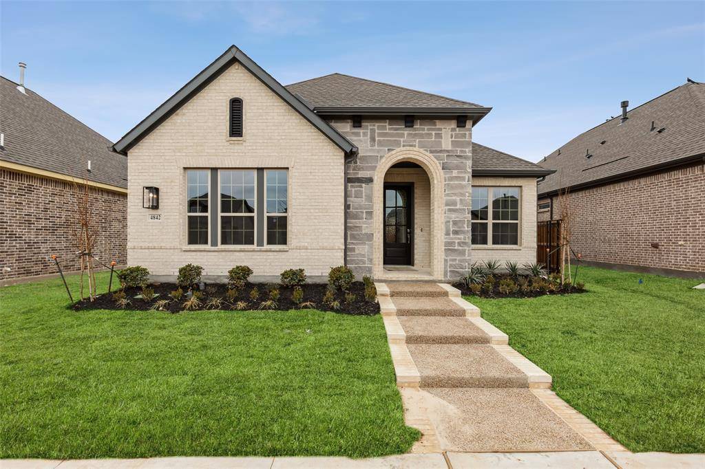 Arlington, TX 76005,4842 Cypress Thorn Drive