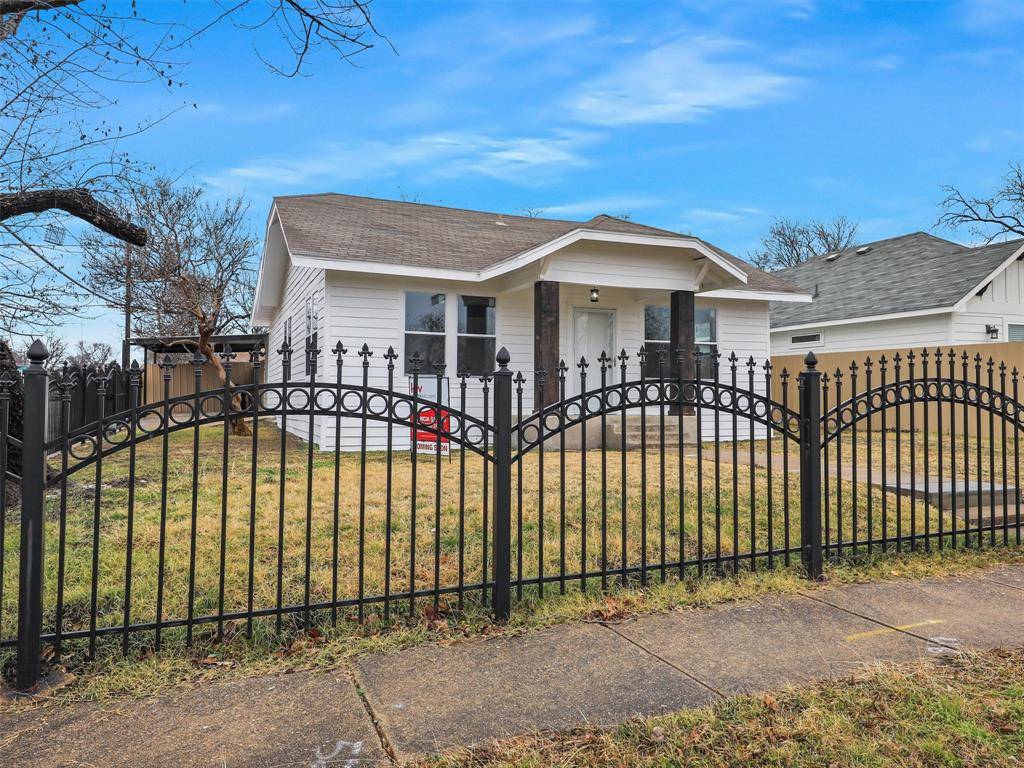 Fort Worth, TX 76104,1401 E Davis Avenue