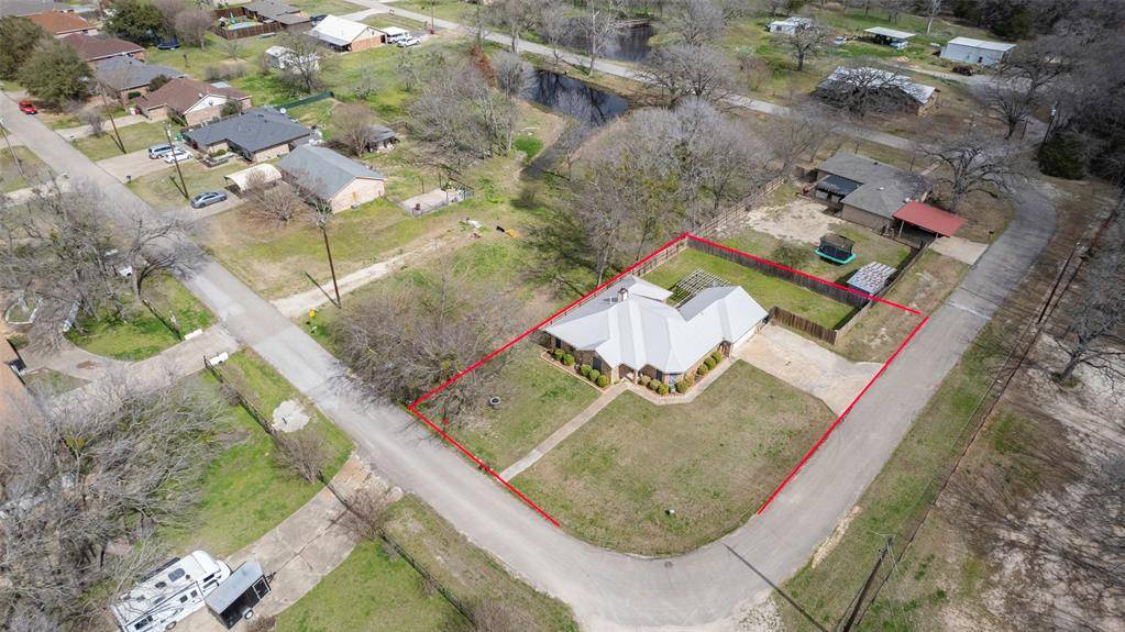 Quinlan, TX 75474,137 Curtis Lane