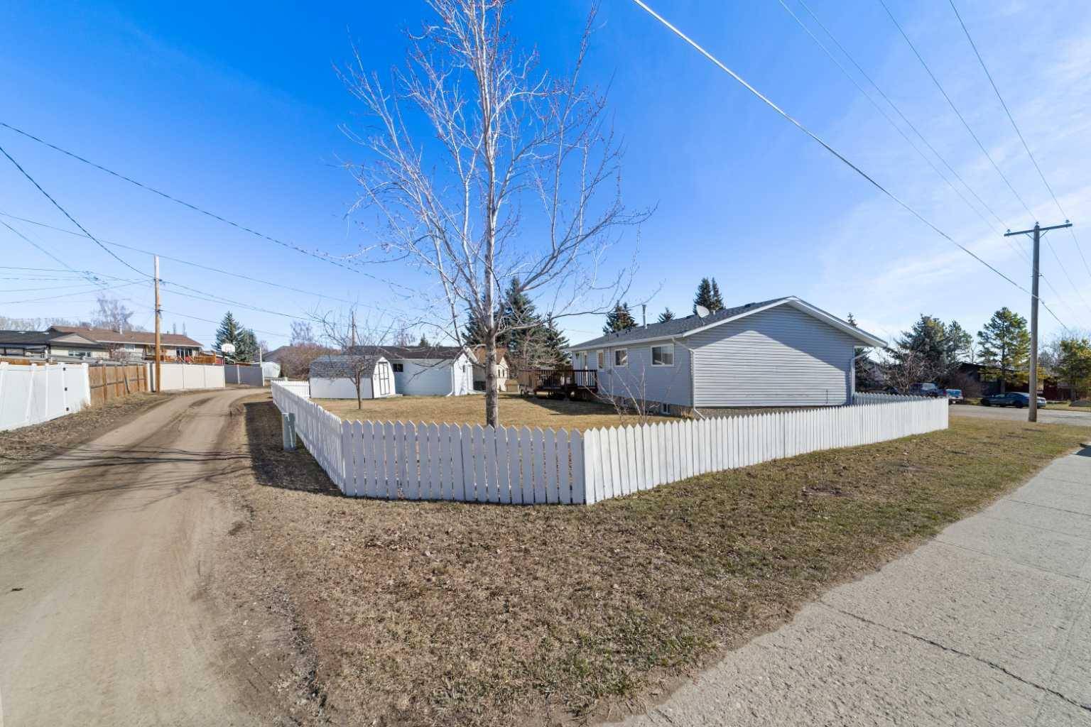 Didsbury, AB T0M 0W0,2326 15 Avenue Crescent