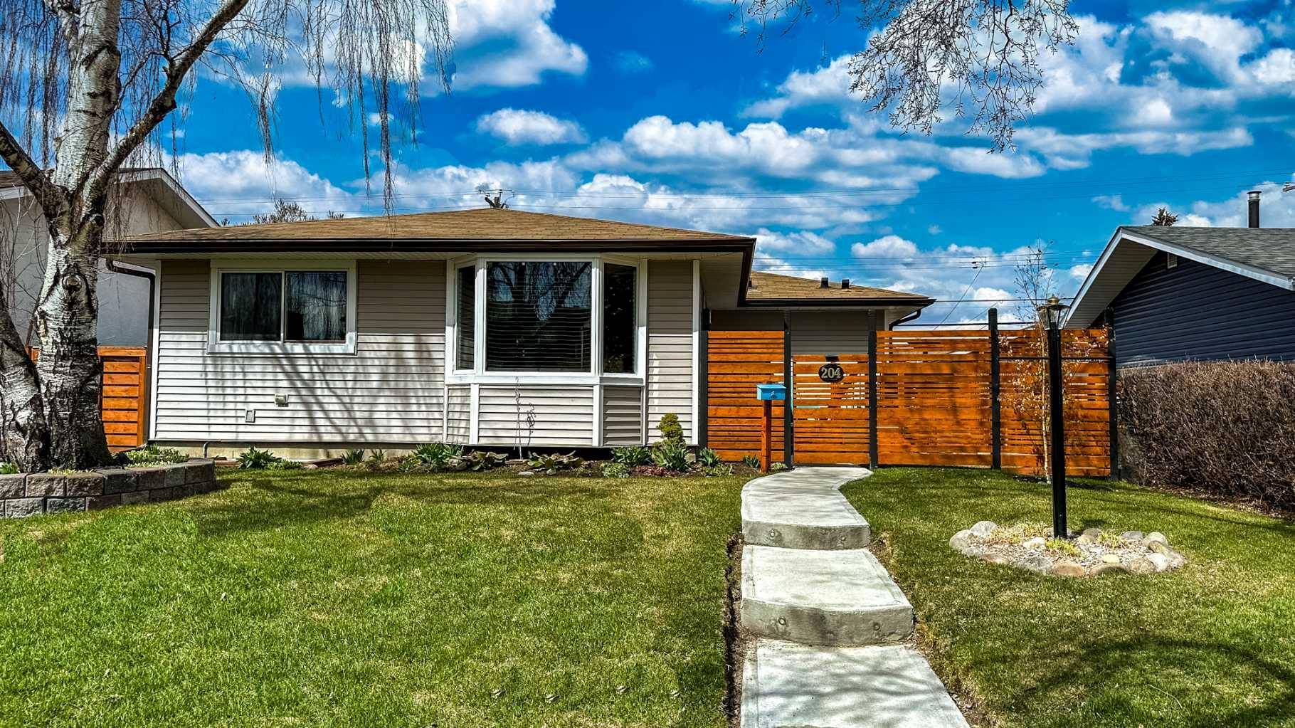 Calgary, AB T2H 1C4,204 78 AVE SE