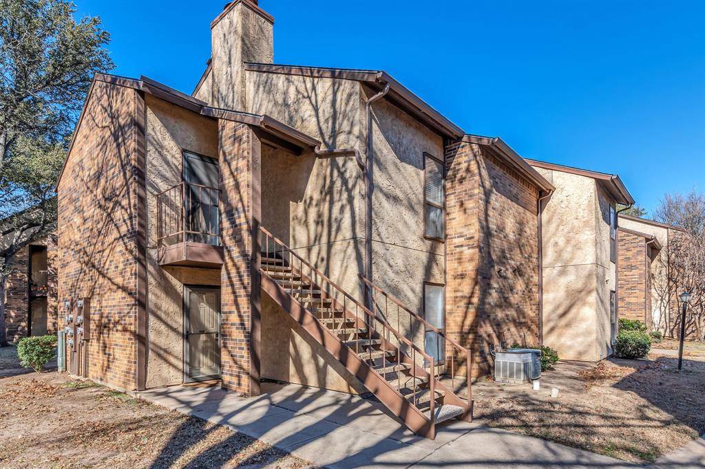 Arlington, TX 76011,2104 Friendly Drive #2920