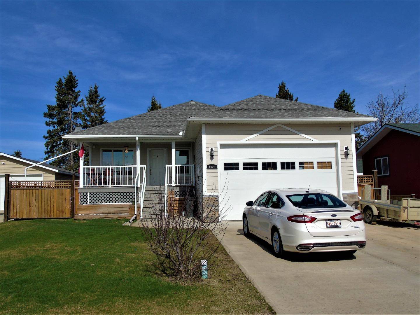 Slave Lake, AB T0G 2A3,1024 12 ST SE