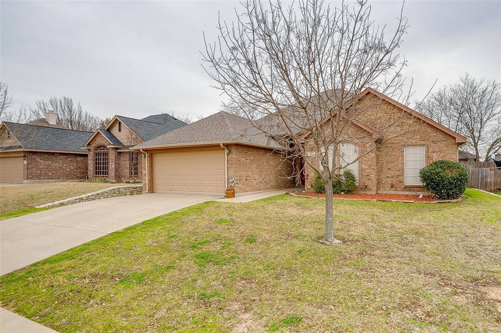 Burleson, TX 76028,943 White Marlin Drive