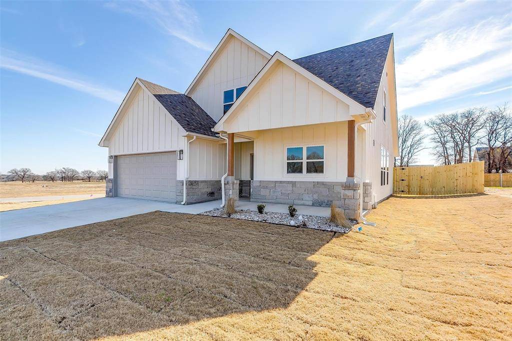 Tolar, TX 76476,423 Redbud Lane