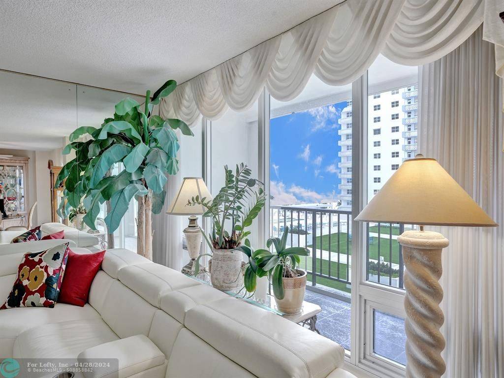 Fort Lauderdale, FL 33308,4280 Galt Ocean Dr  #3H