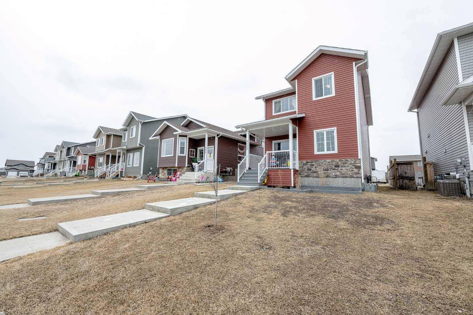 Grande Prairie, AB T8X 0H2,9502 88 ST