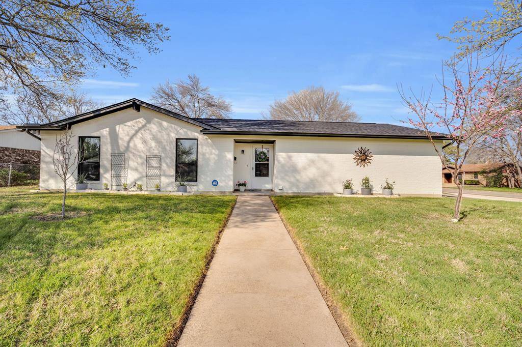 Burleson, TX 76028,500 Oak Street