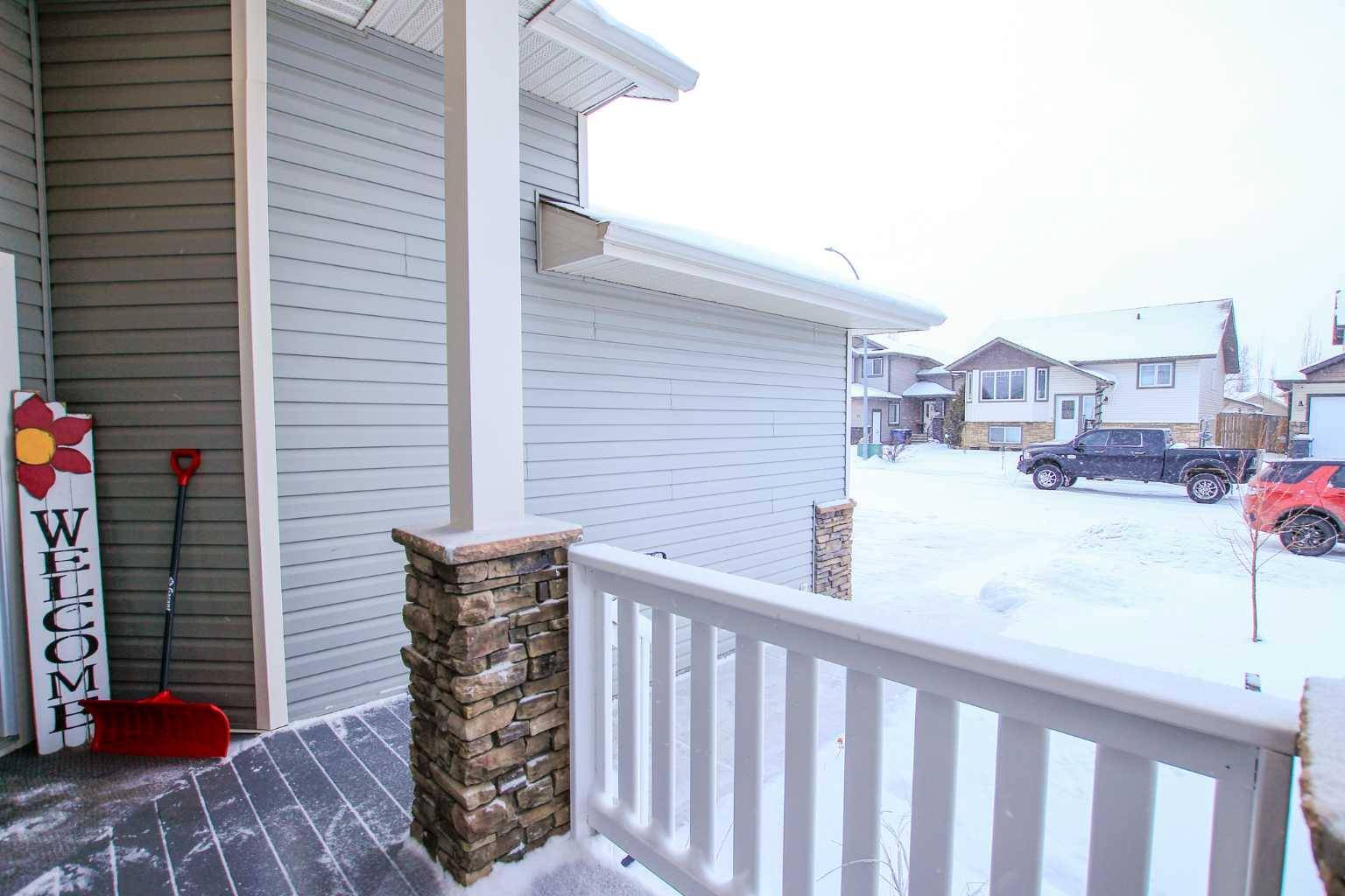 Penhold, AB T0M 1R0,80 Heartland CRES