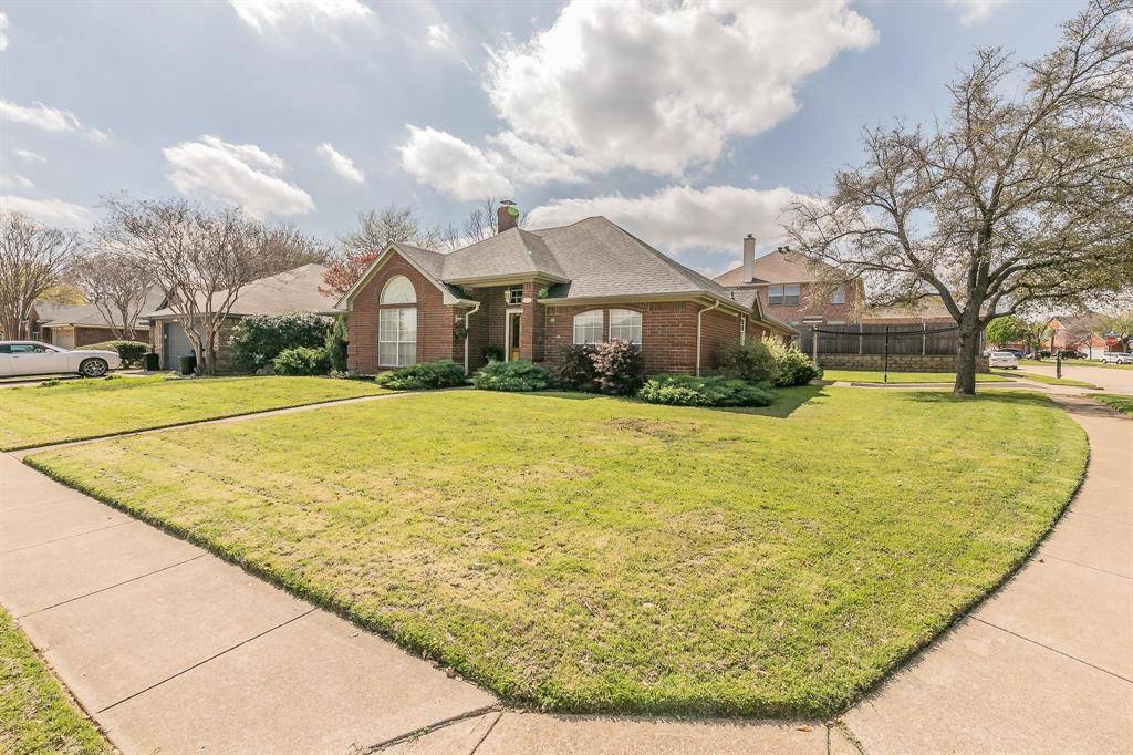 Euless, TX 76039,2909 Clairemont Lane