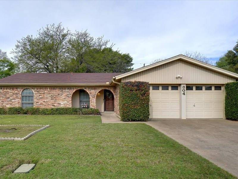 Saginaw, TX 76179,804 Opal Street