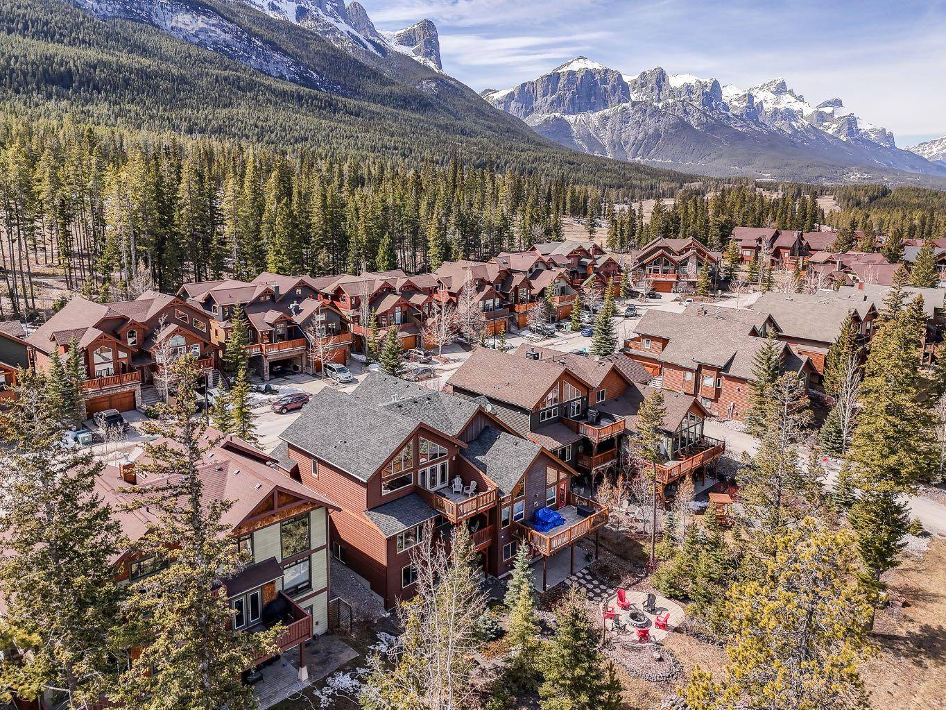 Canmore, AB T1W 3L3,158 Hubman LNDG