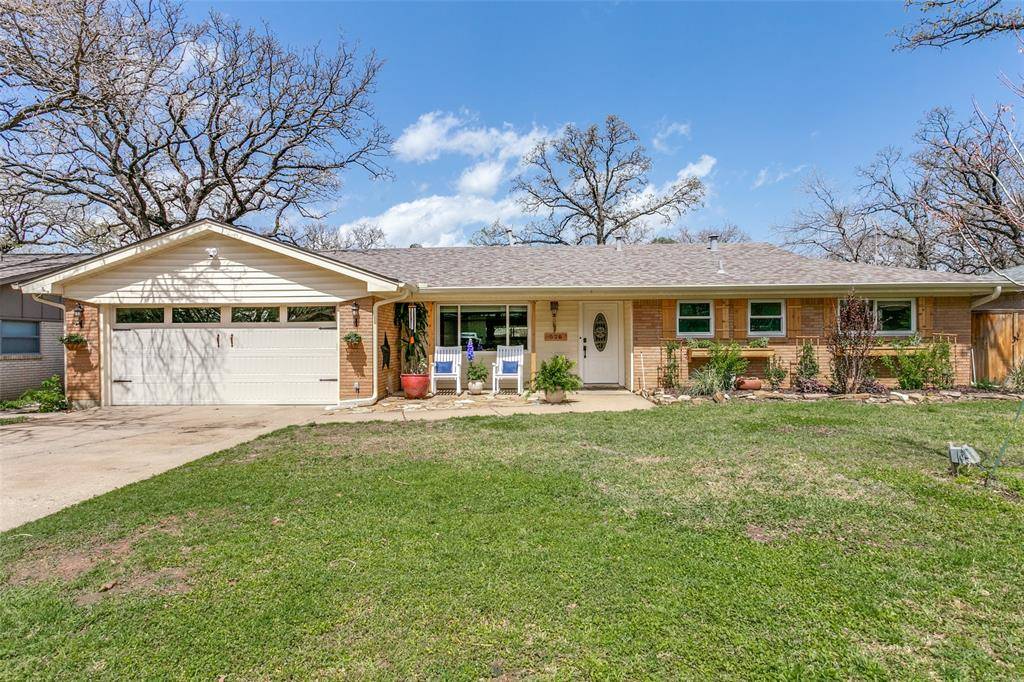 Hurst, TX 76054,528 Hillview Drive