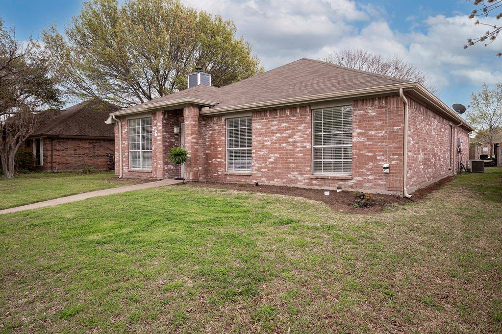 Rowlett, TX 75089,7502 Estates Way