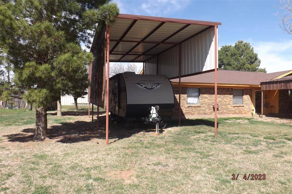 Hamlin, TX 79520,700 SW 3rd Street