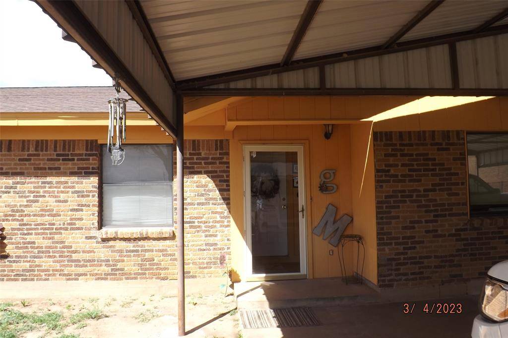 Hamlin, TX 79520,700 SW 3rd Street