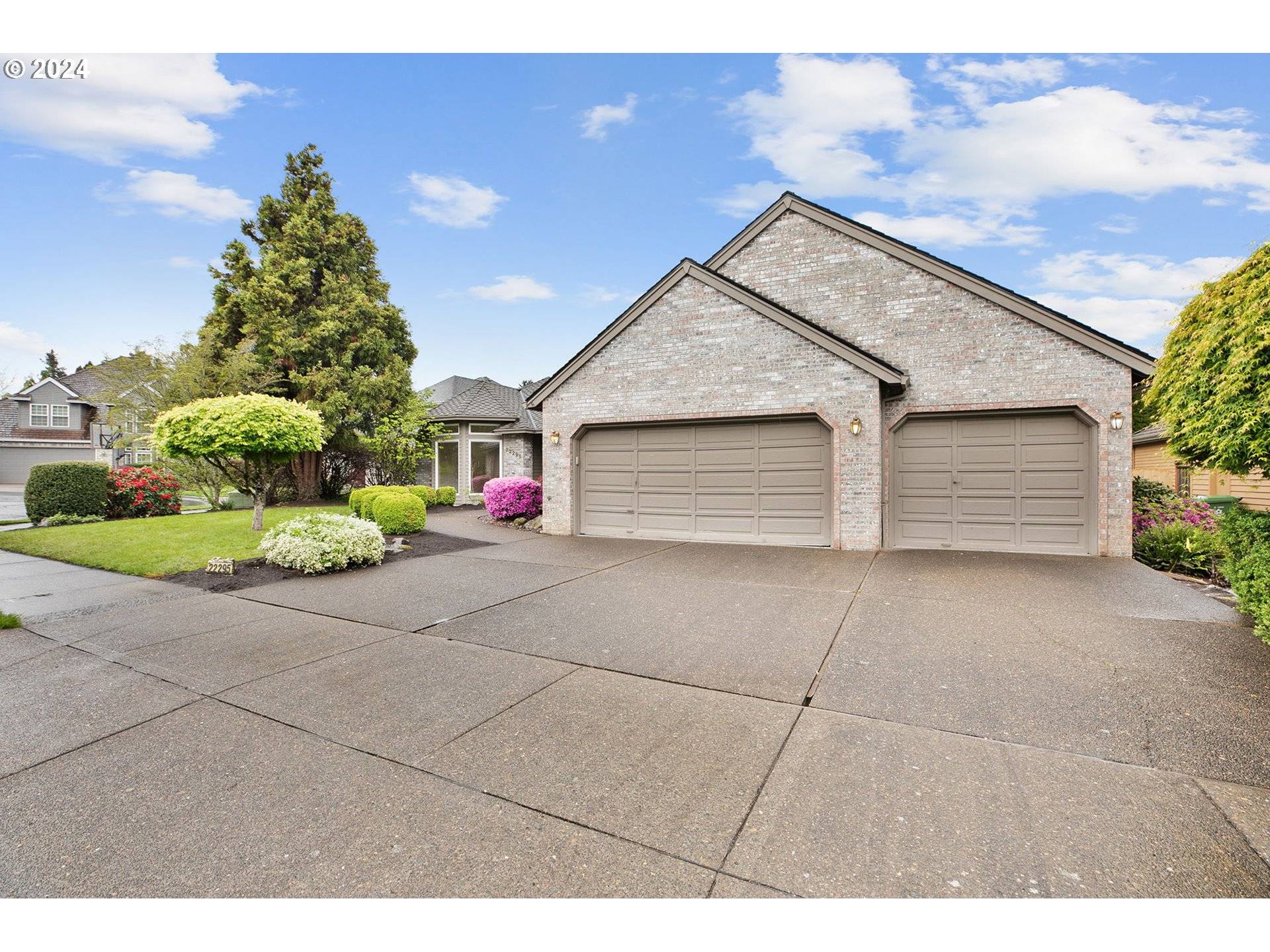 Tualatin, OR 97062,22295 SW 102ND PL