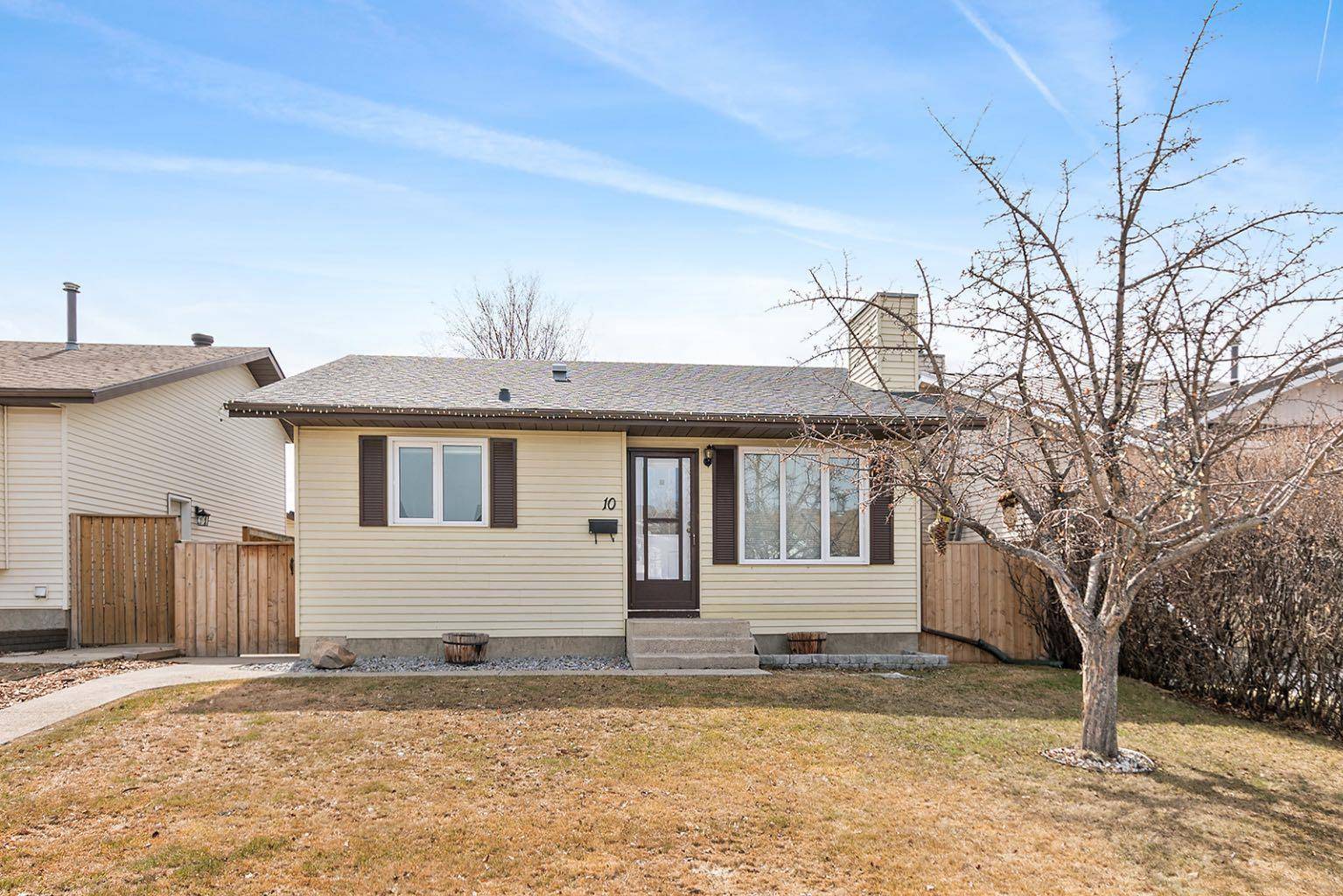 Red Deer, AB T4R 1Y1,10 Everitt CRES