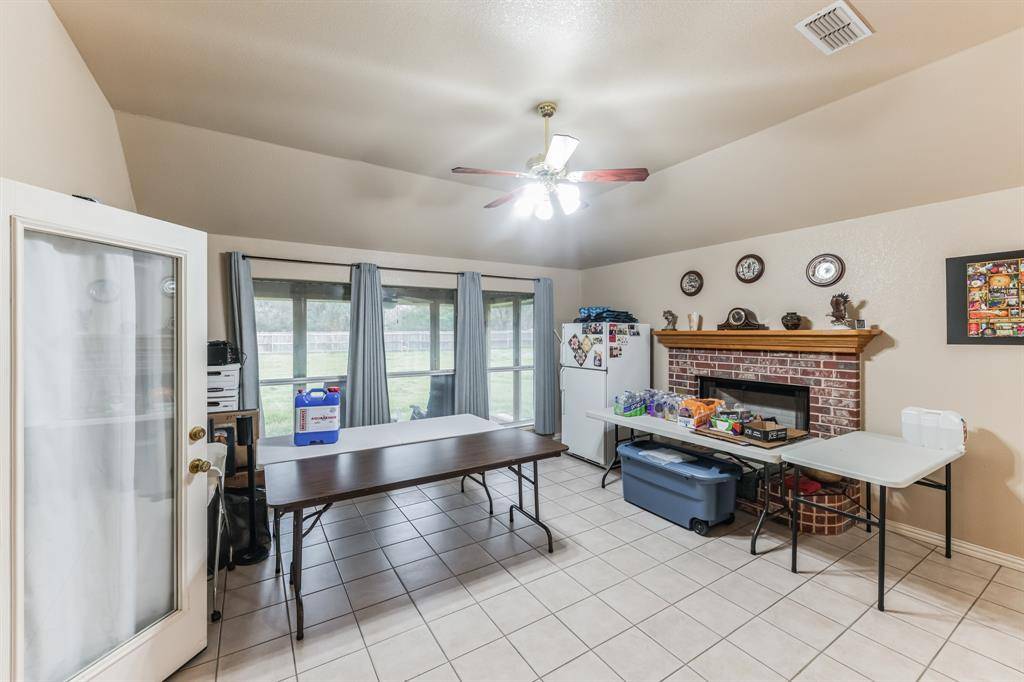 Granbury, TX 76049,612 Monterrey Court