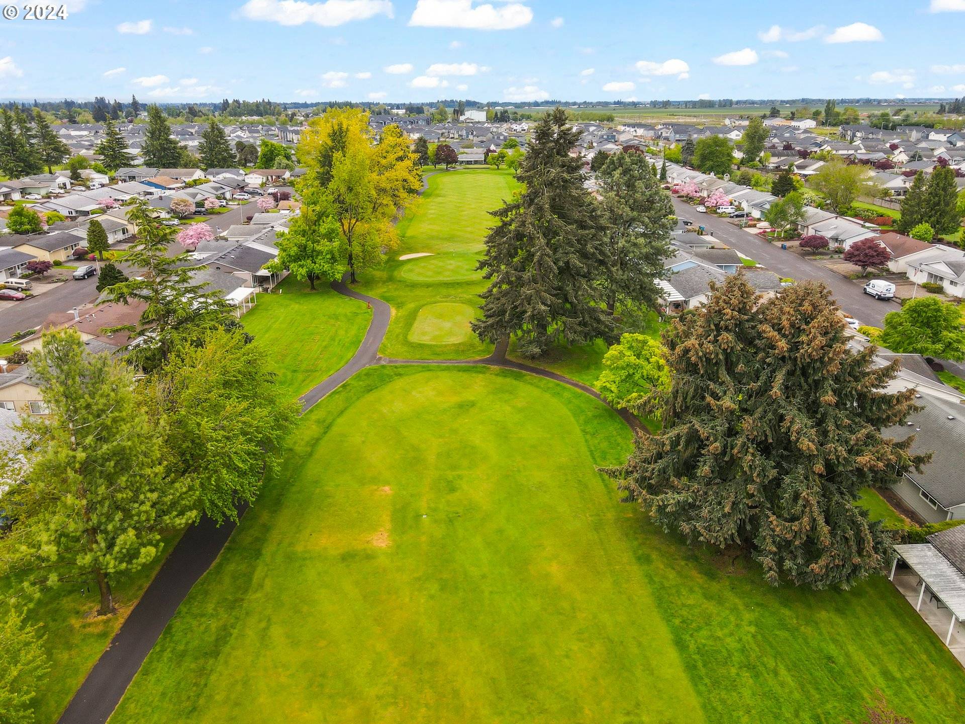 Woodburn, OR 97071,305 W CLACKAMAS CIR